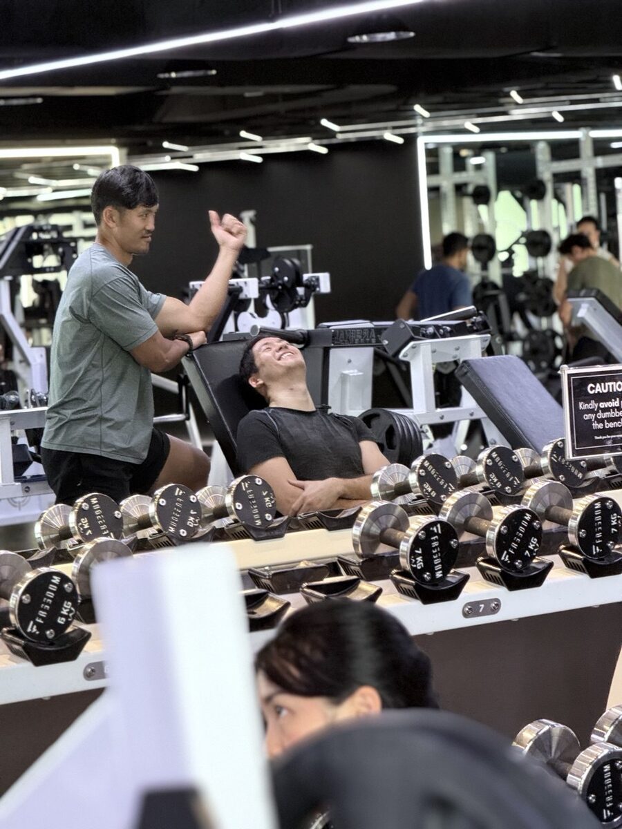 One-on-one coaching session at Freedom Gym Singapore